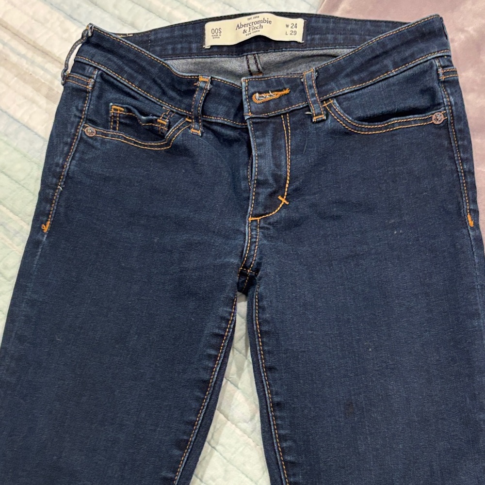Abercrombie & Fitch Women's Navy Skinny Jeans